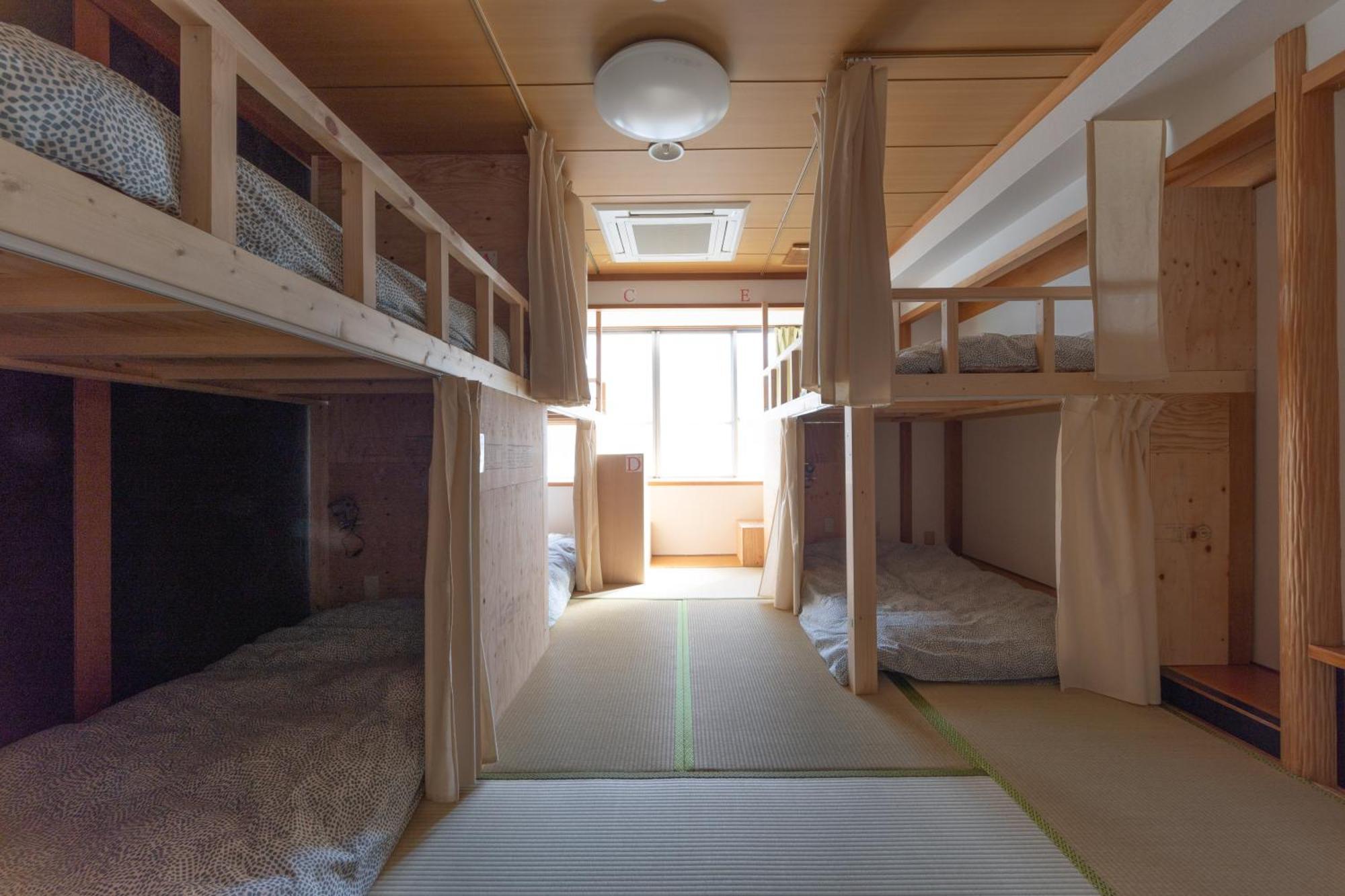 Hostel Jaq Takamatsu Bagian luar foto
